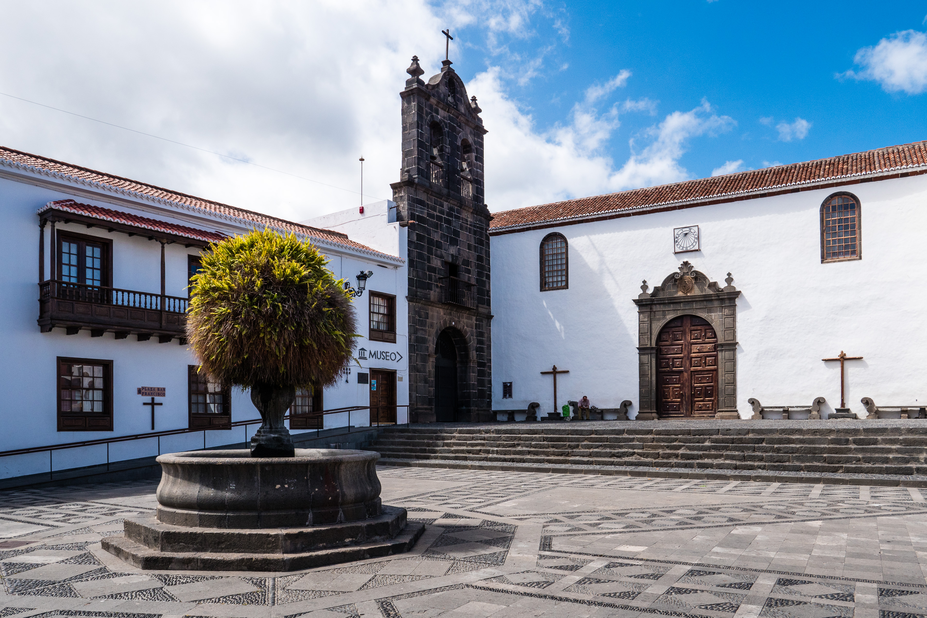 Santa Cruz, Plaza de la Alameda